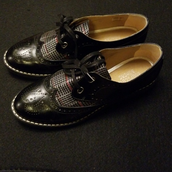 bourgeois shoes